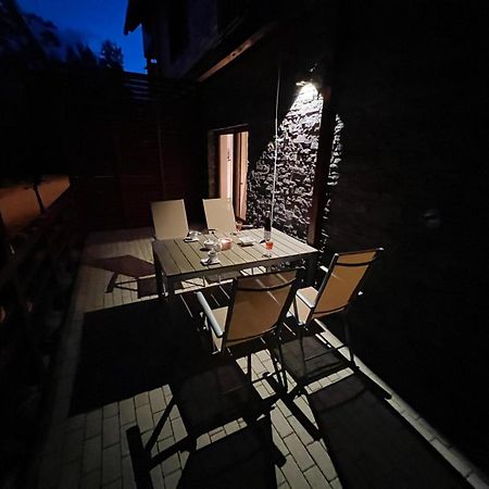 Apartman Andrasa V Krkonosich Se Saunou A Terasou 塞米利 外观 照片