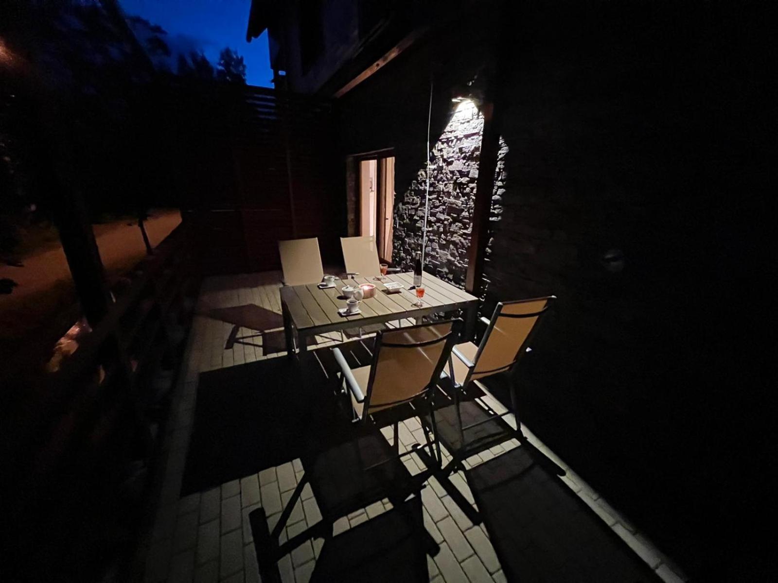 Apartman Andrasa V Krkonosich Se Saunou A Terasou 塞米利 外观 照片